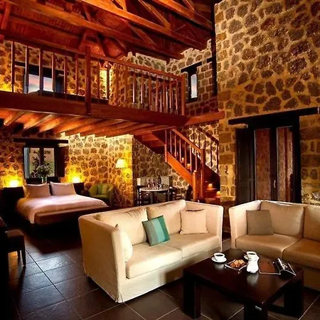 Ξενοδοχείο πλειάδων γη Mountain Resort&spa Κάτω Τρίκαλα Κορινθίας
