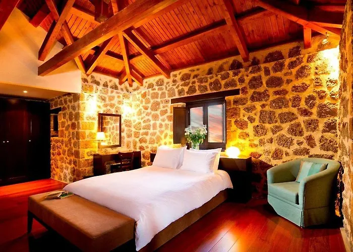 Pliadon Gi Mountain & Hotel